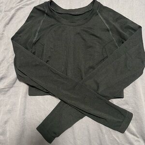 Amplify crop long sleeve